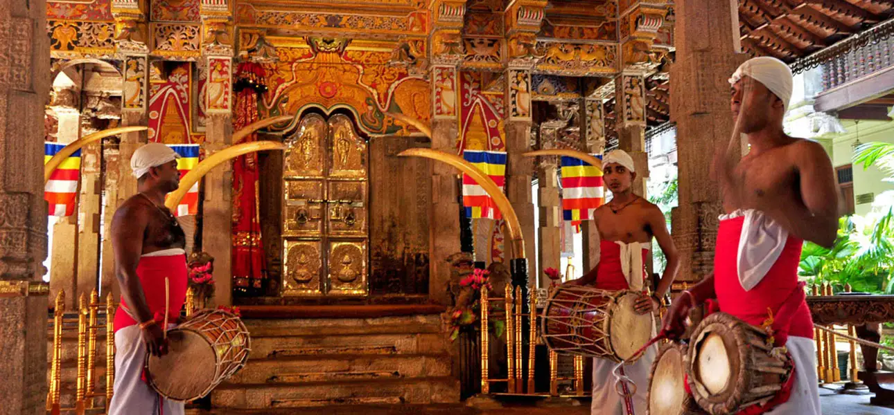 34-Kandy-DaladaMaligawa-G-2-ezgif.com-optiwebp